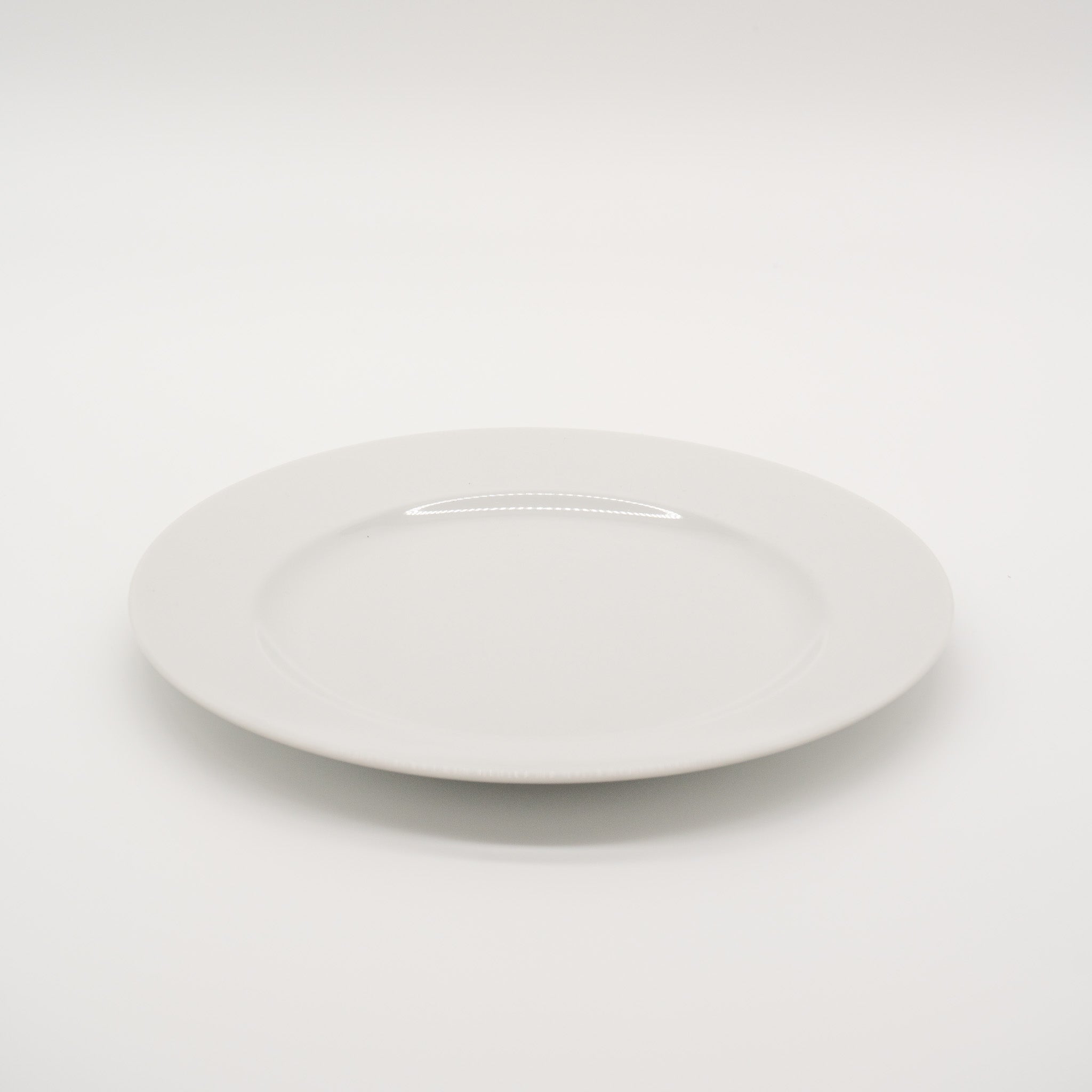 Speise- und Suppenteller inkl. Besteck