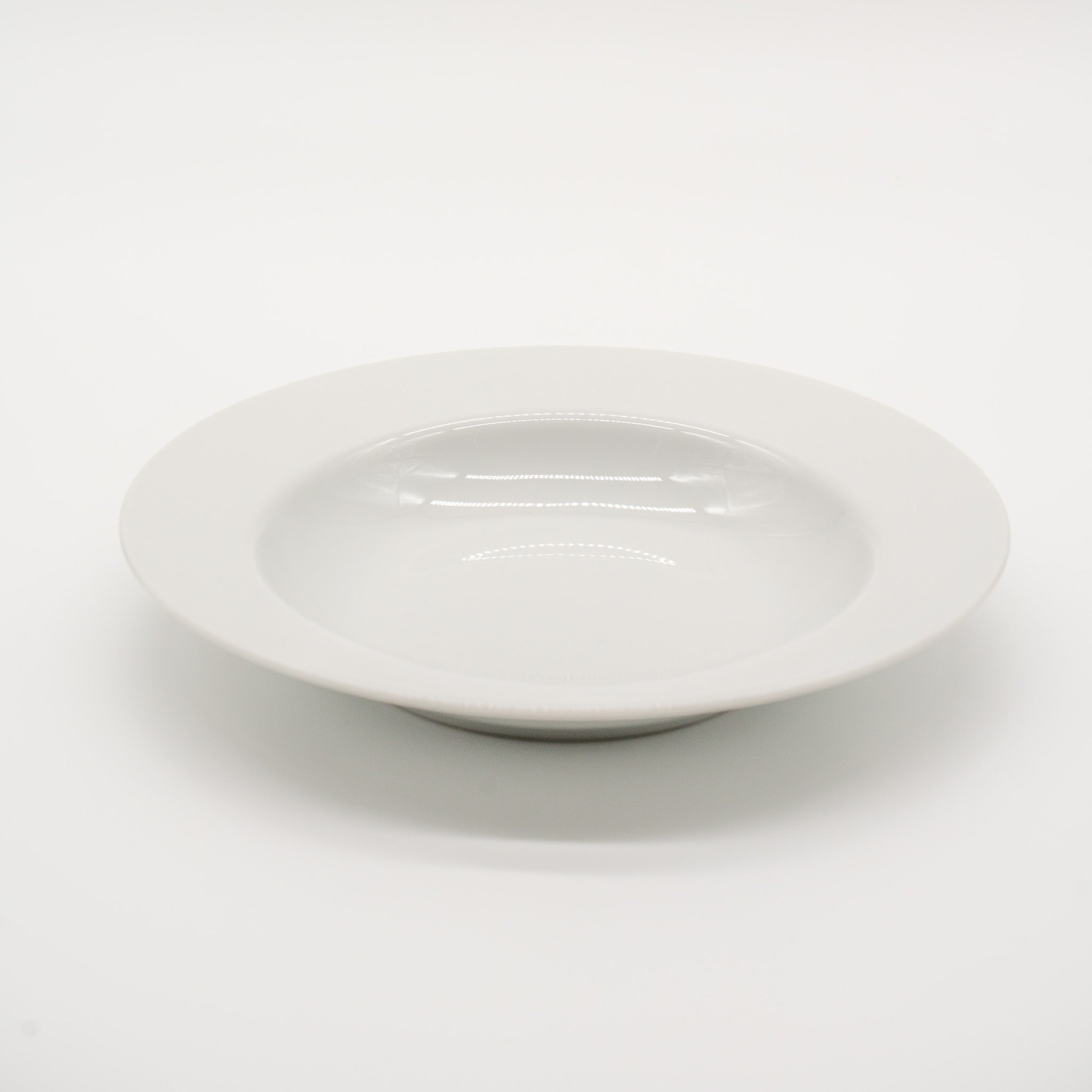 Speise- und Suppenteller inkl. Besteck