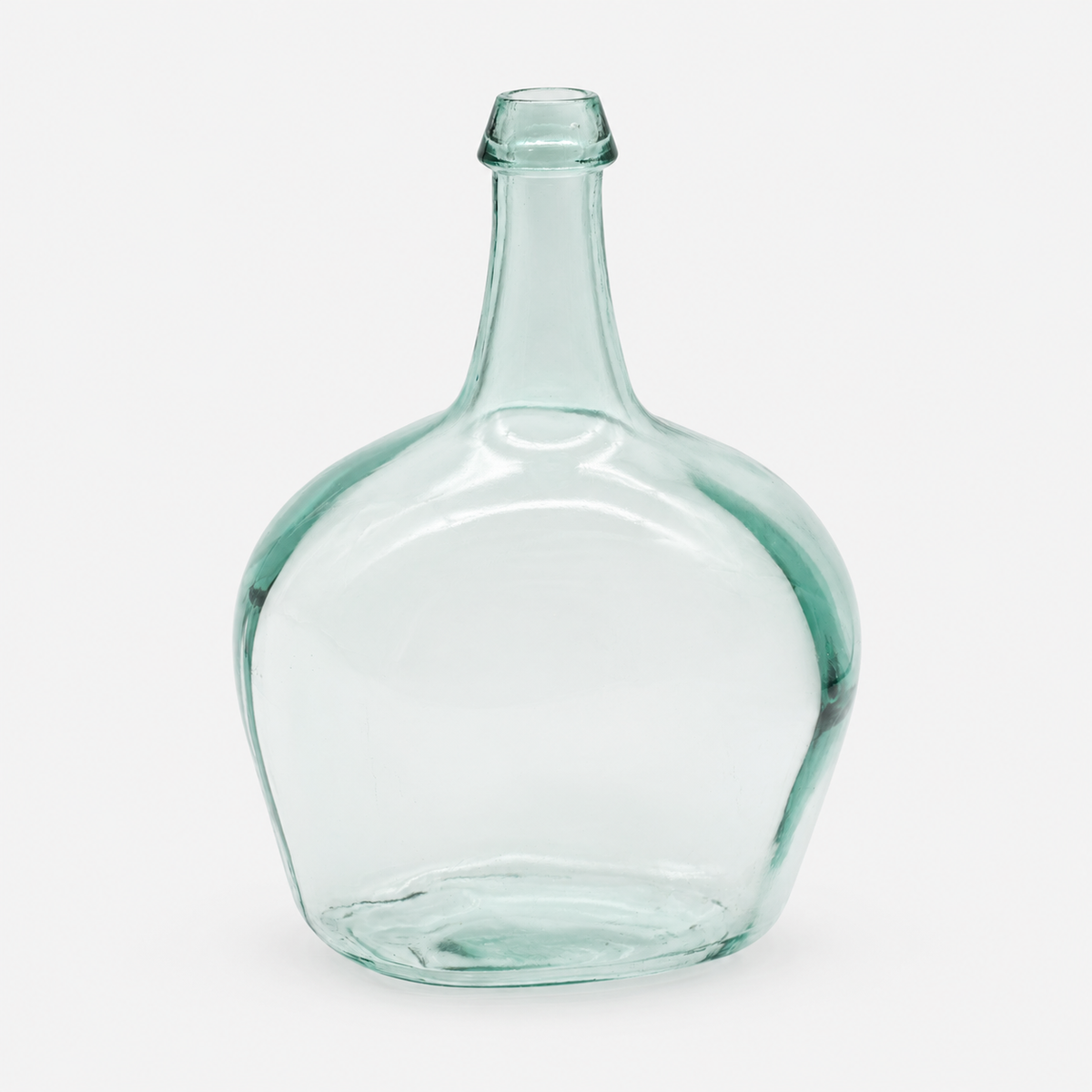 Bodenvase „Cadiz“ auf hellem Hintergrund.