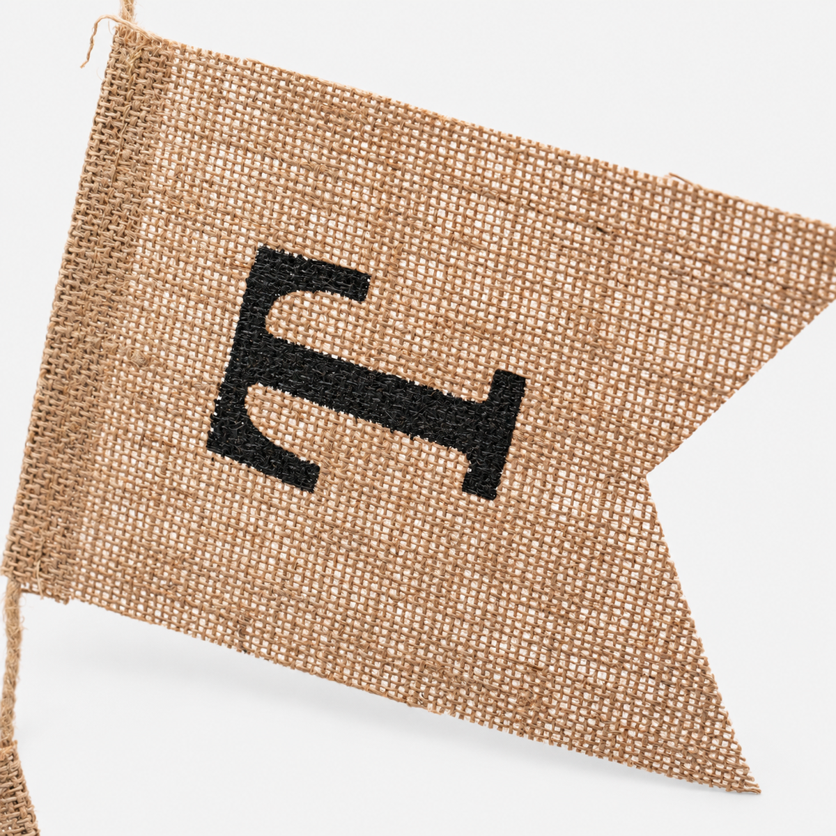 Jutewimpelkette „Happy Birthday“, Detailansicht.
